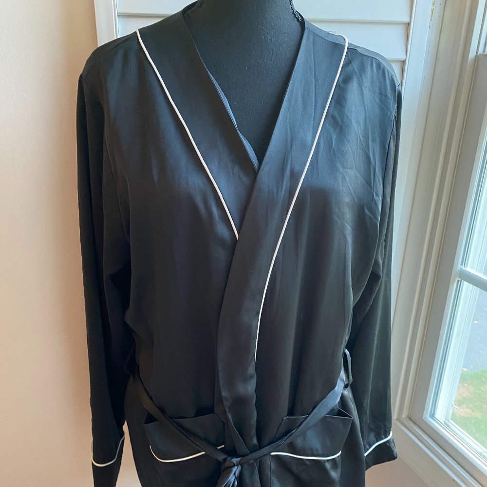 Victoria's Secret Black Top Kimono with Pockets Size Large